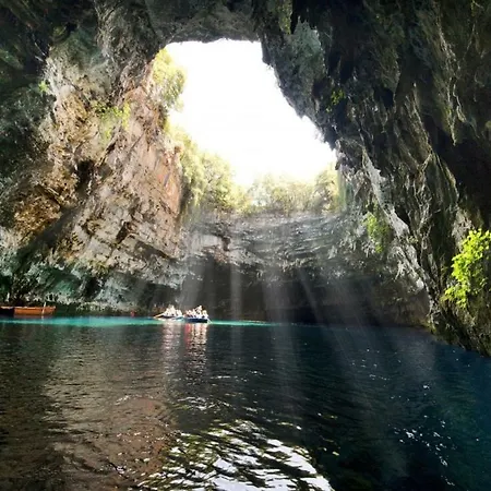 Βίλα Albatross Τραπεζάκι